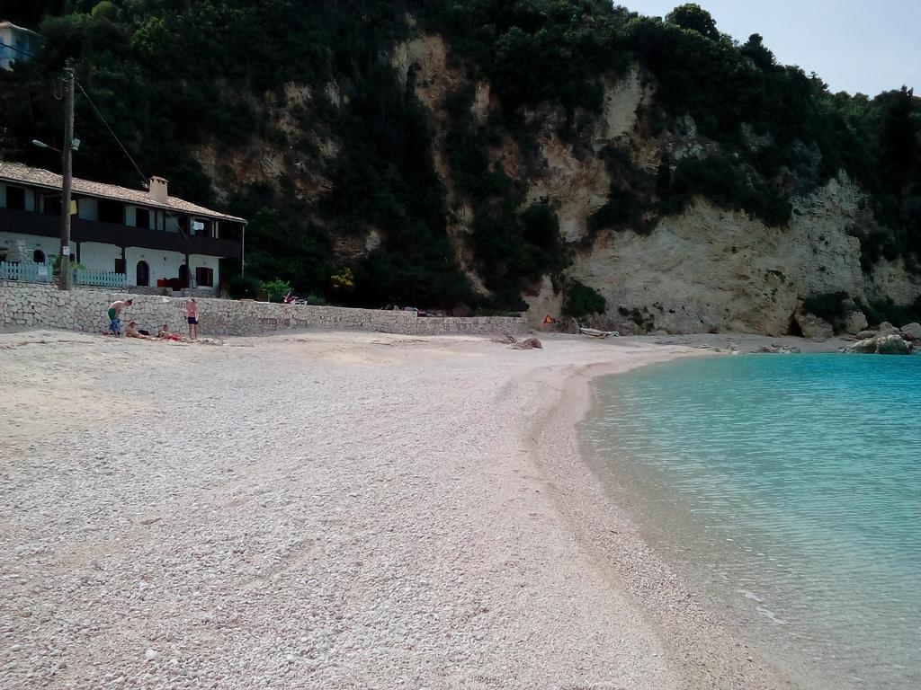 Fetsis Agios Nikitas